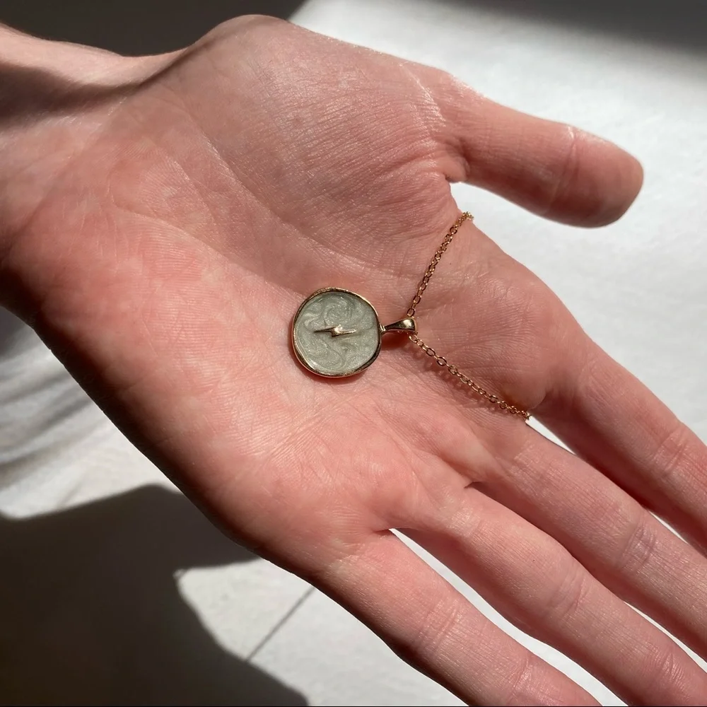 Lightning Necklace - Picture 8 of 9